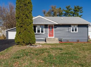 1216 Van Stone Dr, Machesney Park, IL 61115