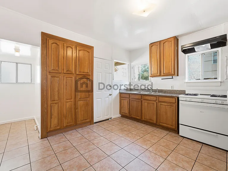 4339 Adeline St #A — Photo 11