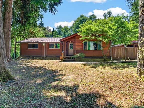 3rd image of 15072 Creek View Ln