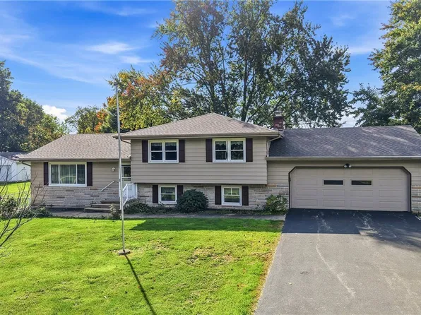 6741 Leffingwell Rd, Canfield, OH 44406