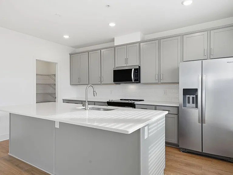 6912 Cosby Village Ter — Photo 11