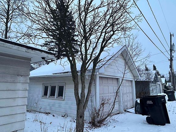 5th image of 2605 Ogden Ave