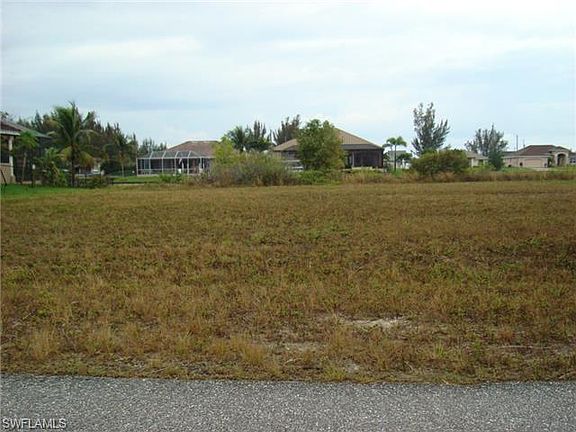 4th image of 3708 SW 2nd St