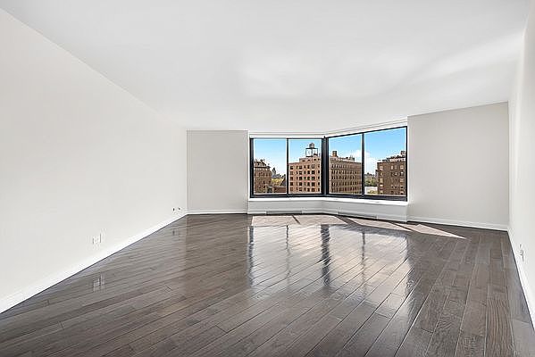 1st image of 40 E 94th St APT 13B