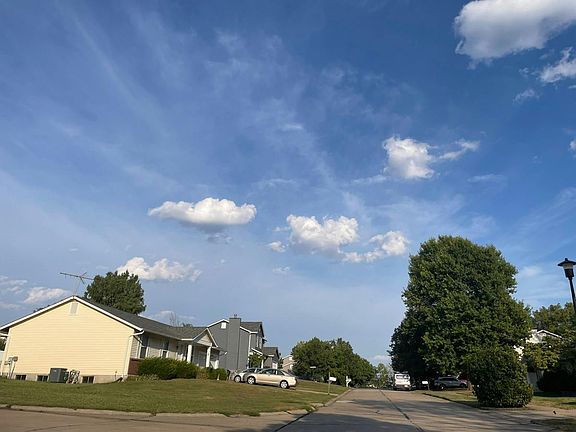 4th image of 1047 Fawn Ridge Dr