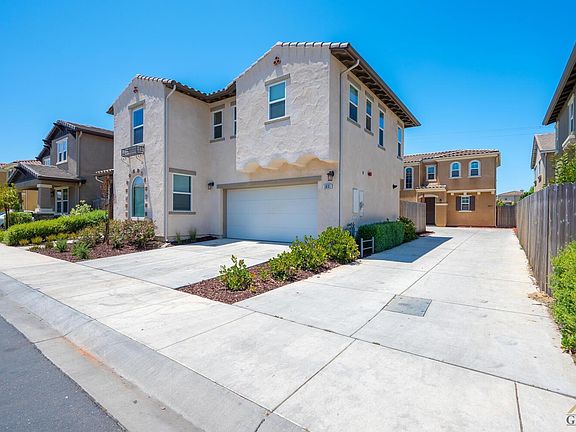 3rd image of 1831 Blue Sage Ln