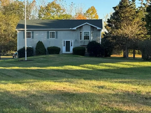 211 Robinson Lane, Wappingers Falls, NY 12590