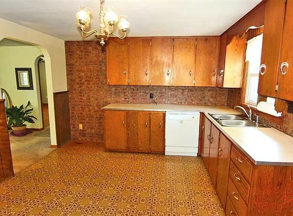 3rd image of 3585 County Road 328
