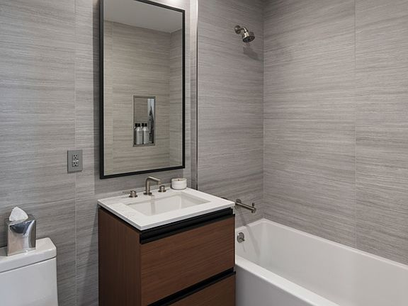 5th image of 123 Linden Blvd APT 23P
