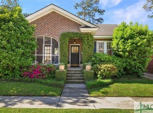 411 E 54th St, Savannah, GA 31405