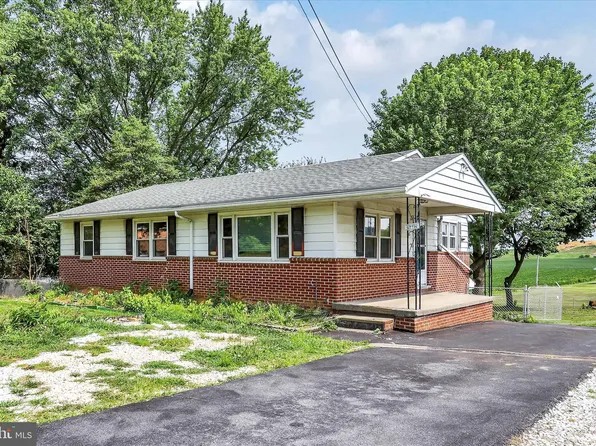 2934 Black Gap Rd, Chambersburg, PA 17202