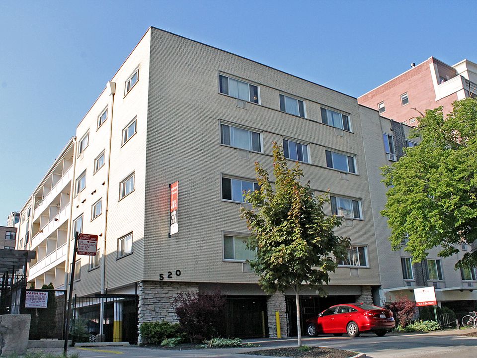 1st image of 520 W Melrose St #Waitpstu