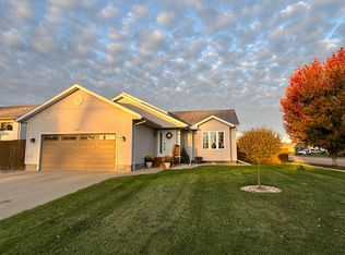 1525 N Wisconsin St, Mitchell, SD 57301