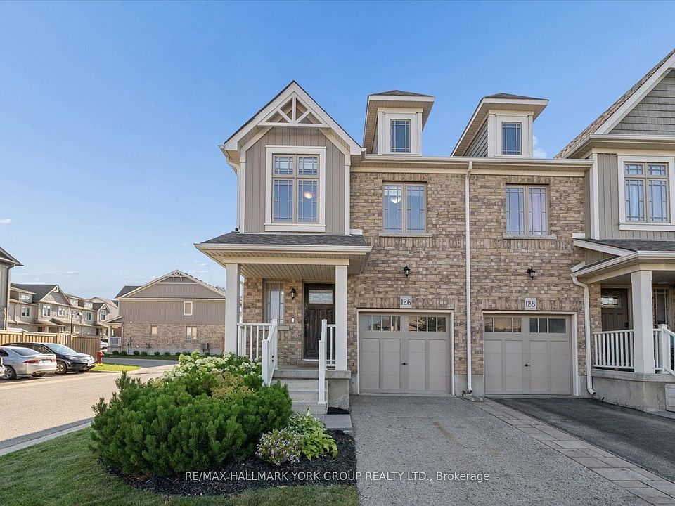 1st image of 126 Parkinson Cres