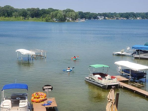 55772 Indian Lake Rd, Dowagiac, MI 49047