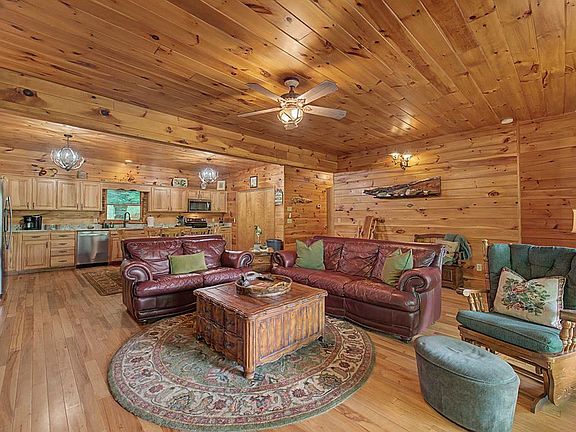 12th image of 453 Macs Mountain Retreat Ln