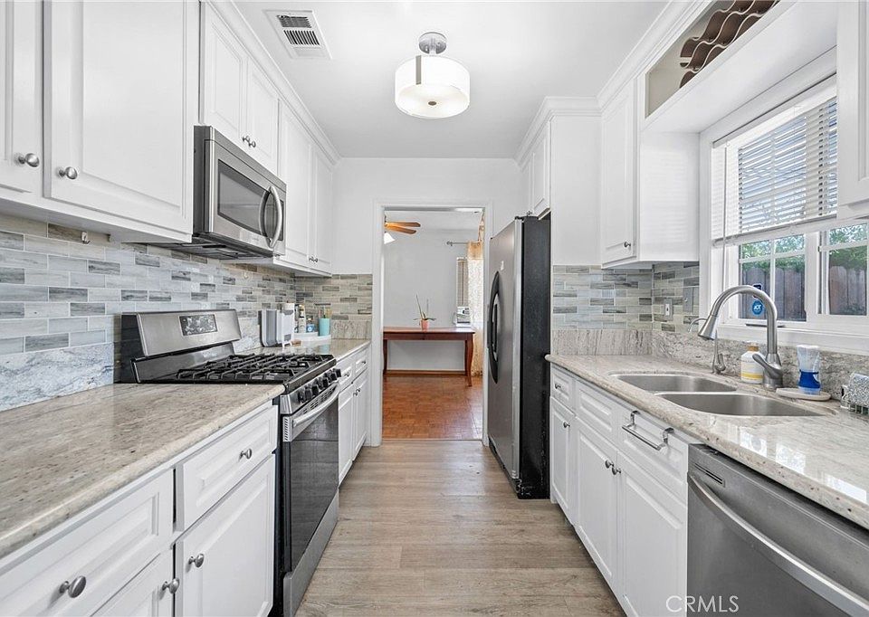 1st image of 9221 Somerset Blvd