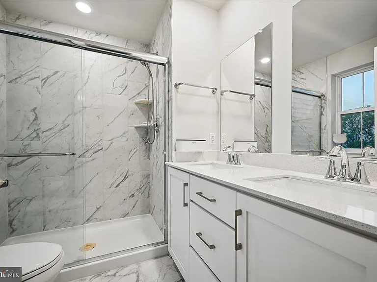 825 Pecan Rd — Photo 18