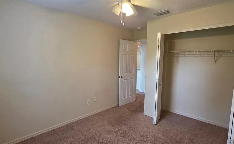 2546 Siena Way — Photo 38