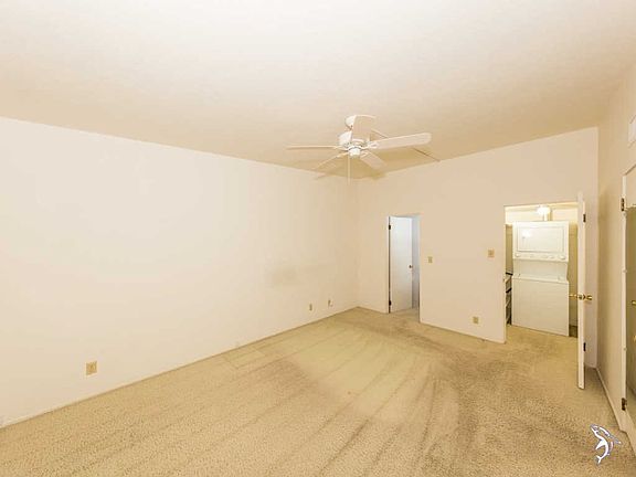 3rd image of 500 E Country Club Dr Unit 12