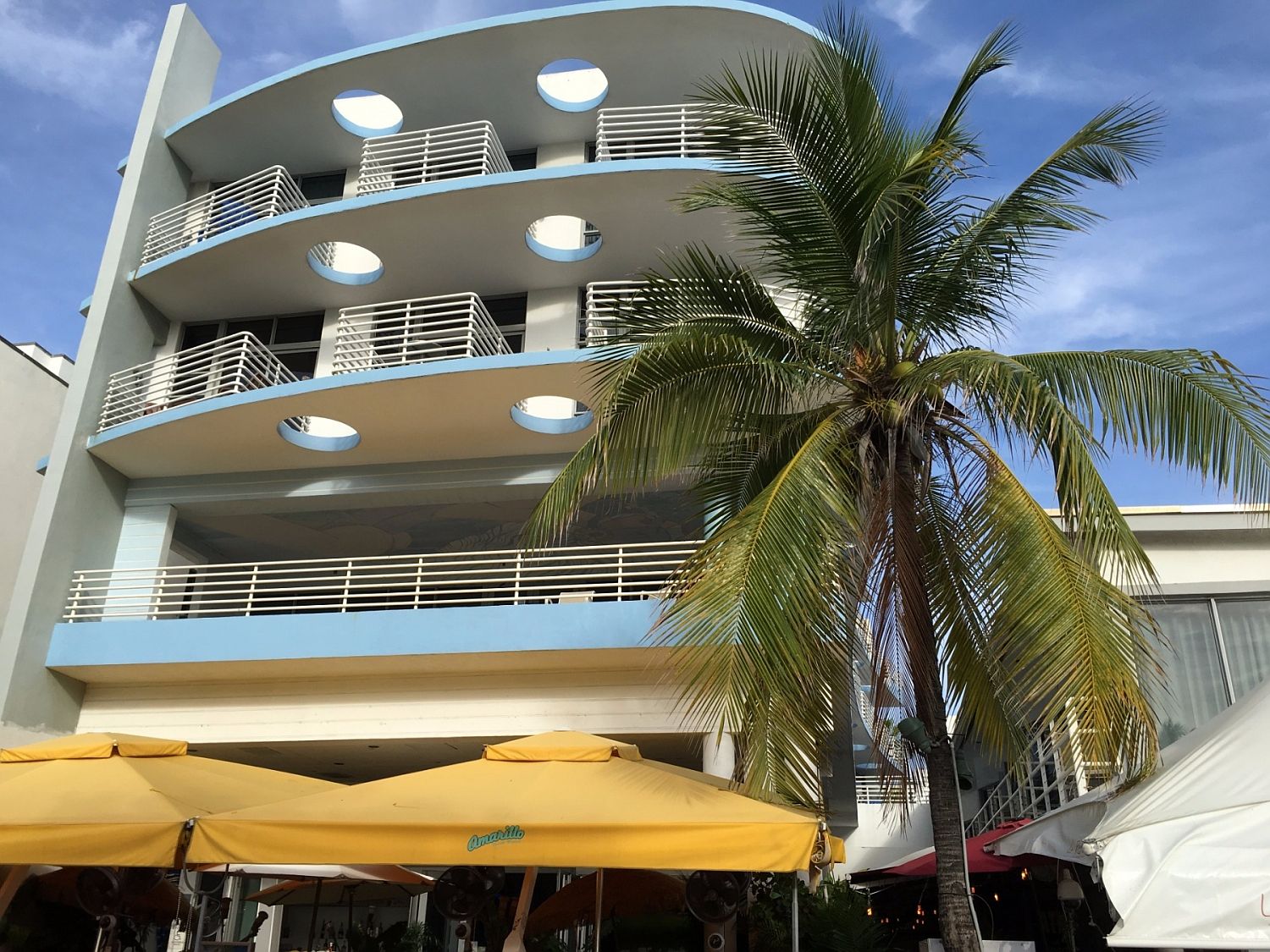 Discovering 1052 Ocean Drive, Miami Beach, FL: A Traveler's Guide