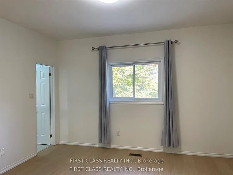 1905 Webster Blvd #MAIN — Photo 8