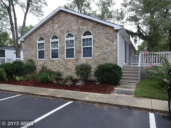 2nd image of 4747 Flanders Ln Trlr I