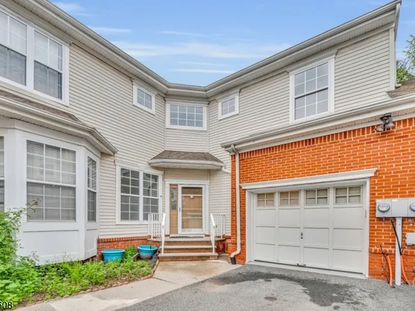 63 Albert Ct, Parsippany, NJ