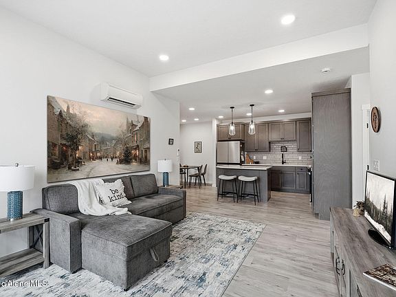 2nd image of 6510 N Atlas Rd #207