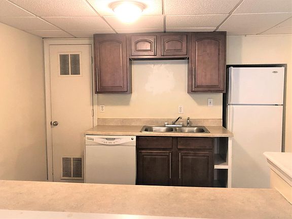 4th image of 401 N 5th St APT A