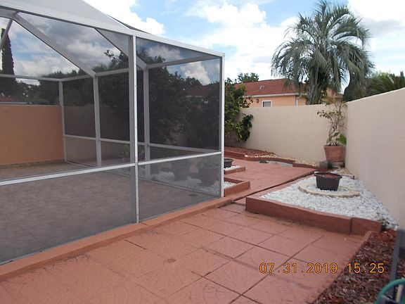 3rd image of 1214 Flores Ave