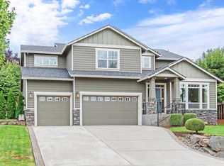 13180 SE Snowfire Dr, Happy Valley, OR 97086