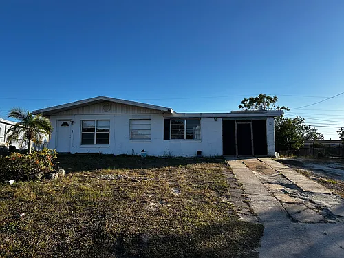 3905 Essex St Photo 1