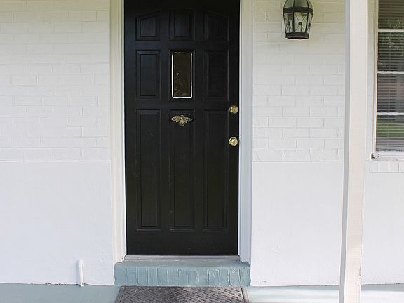 2nd image of 3920 W Bay Court Ave