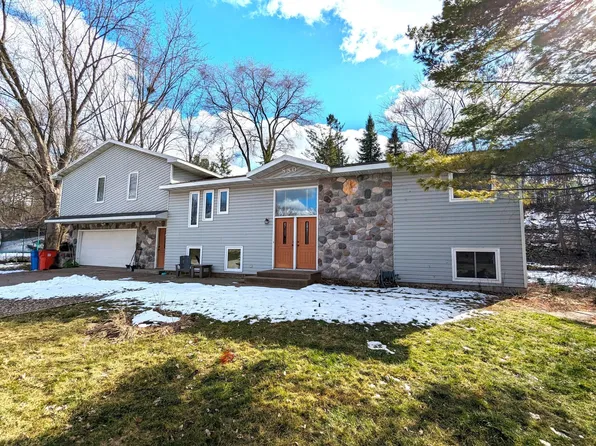 880 Hickory Ln, Winona, MN 55987