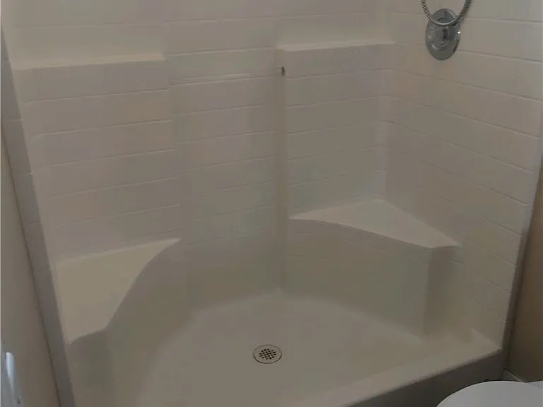 848 Roadrunner Dr — Photo 2