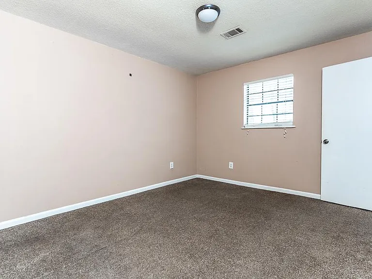 303 SE Gibson St #303 — Photo 12