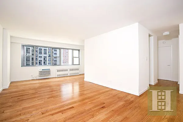 Rented by Halstead Real Estate | media 16