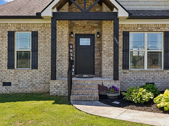 4th image of 1357 Neil Rd