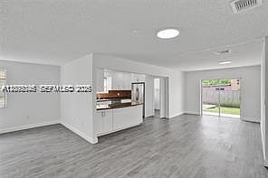 4th image of 3074 SW 17th St