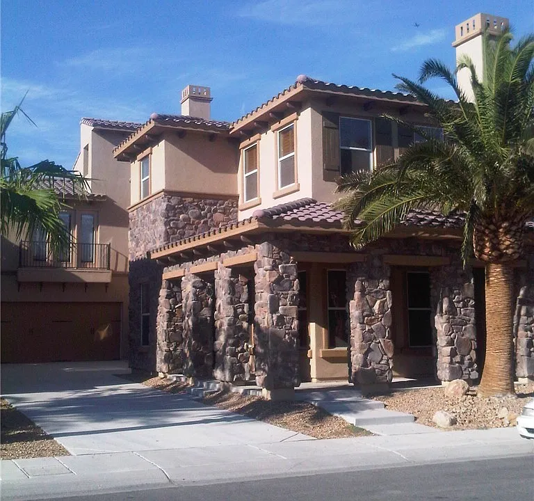 469 Via Palermo Dr