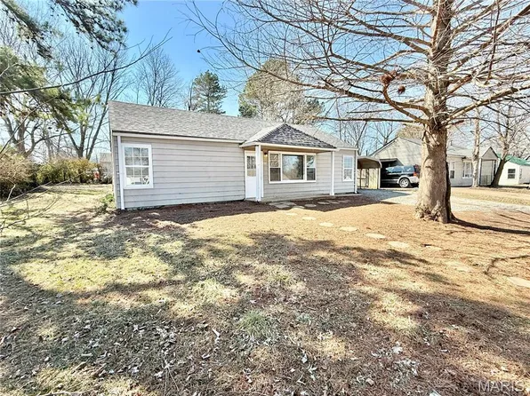 610 Wesley Dr, Farmington, MO 63640