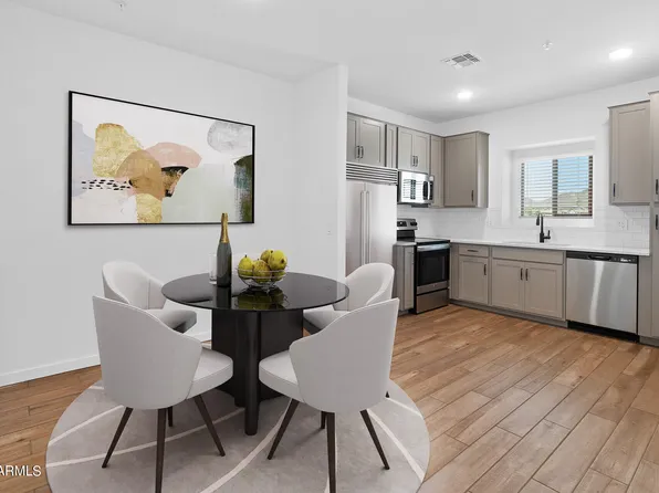 2820 W White Feather Lane, Phoenix, AZ 85085