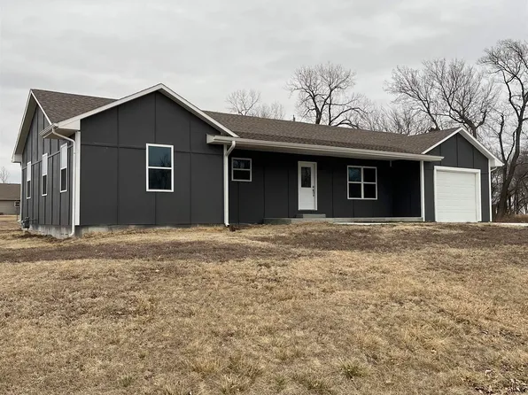 604 N Park Ln, Olpe, KS 66865