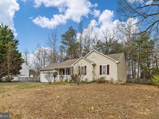 3700 Alberta Dr, Fredericksburg, VA 22408