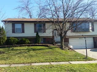 8217 Carlisle Dr, Hanover Park, IL