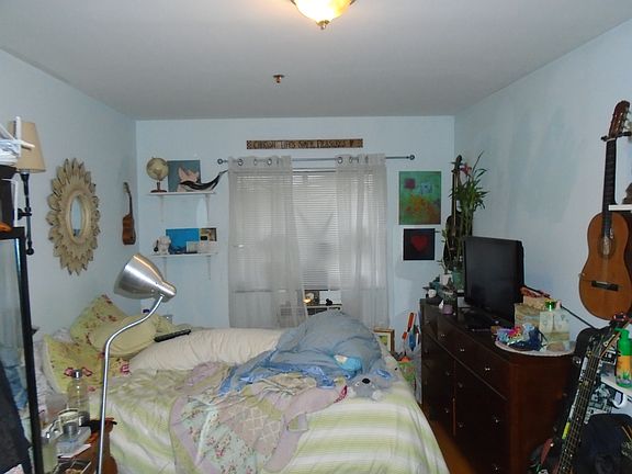 2nd image of 7552 113th St #6R