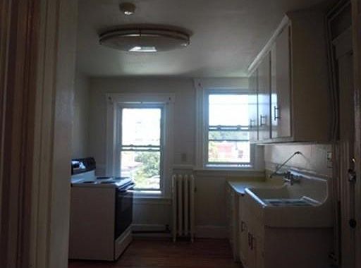 2nd image of 80 Grove St APT 1