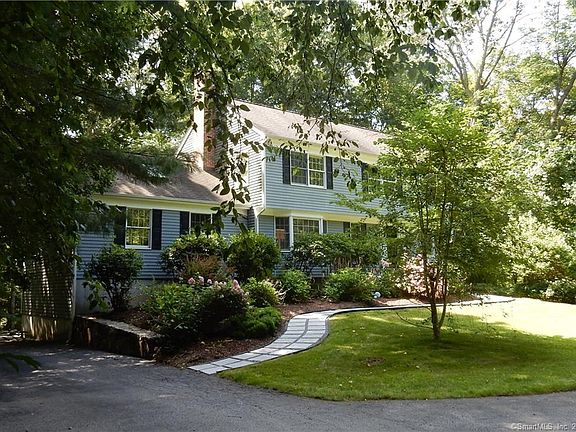 2nd image of 23 10 O Clock Ln