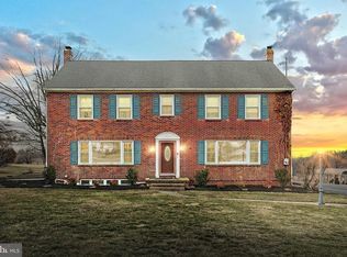 970 Locust Grove Rd, York, PA 17402